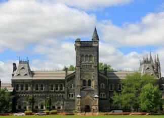 Back-to-School Money Tips for College